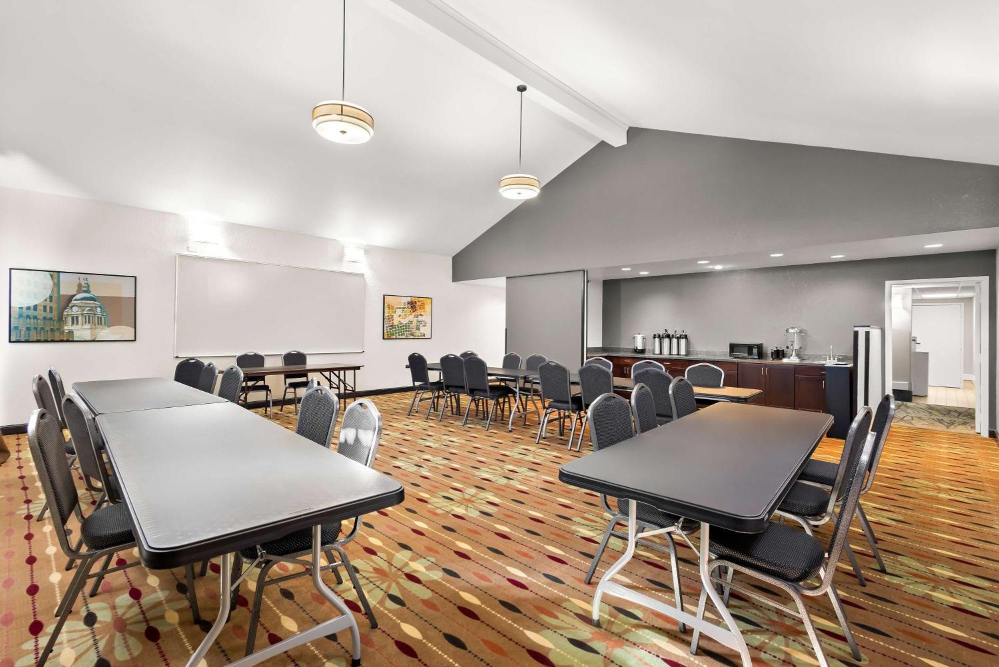 Best Western Luxbury Inn פורט וויין מראה חיצוני תמונה