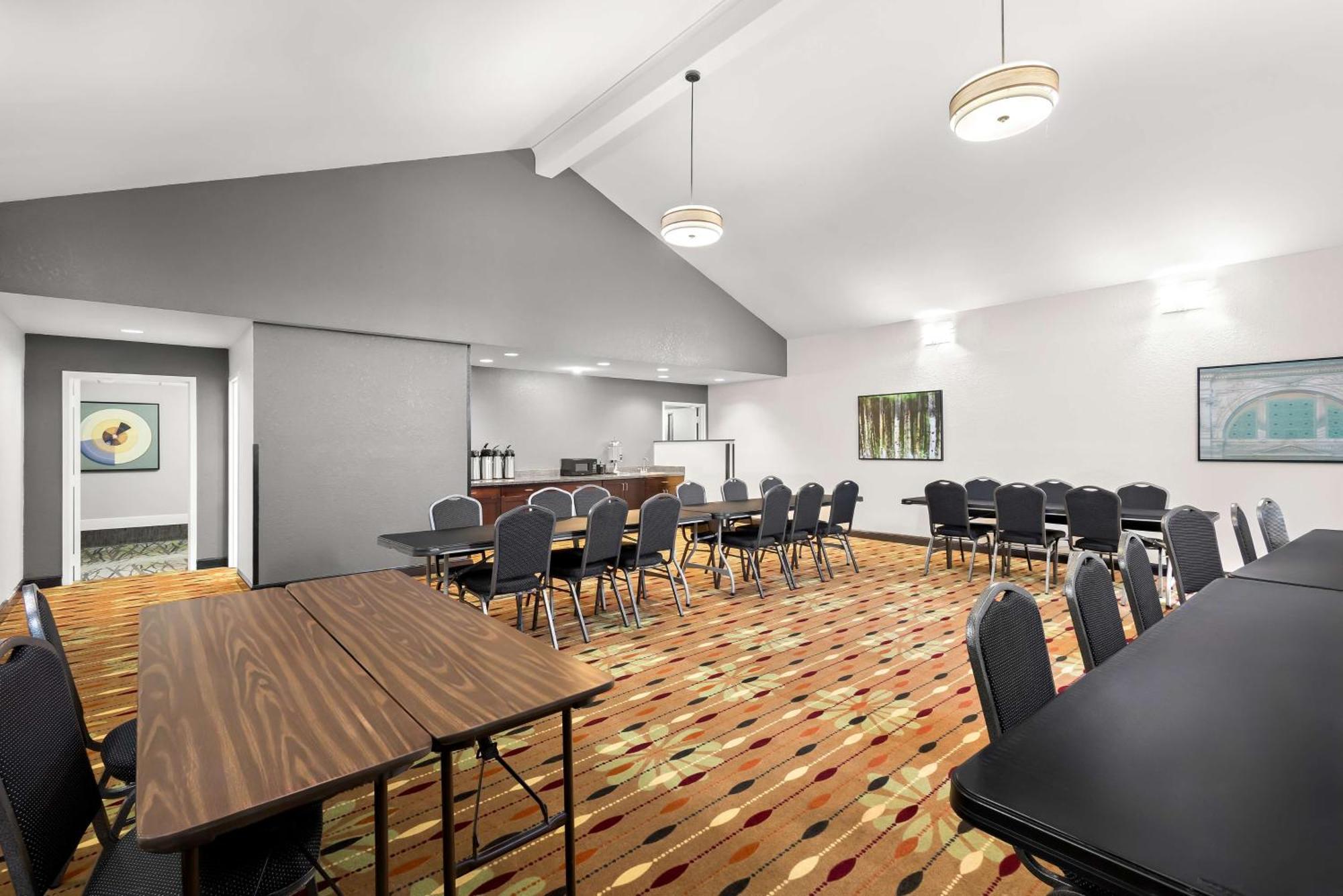 Best Western Luxbury Inn פורט וויין מראה חיצוני תמונה