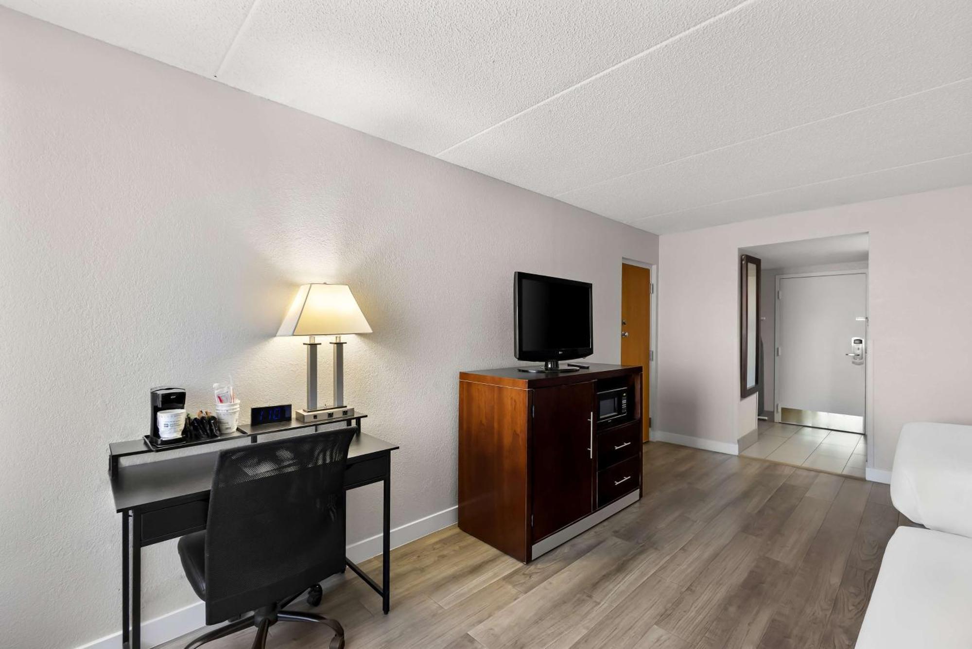 Best Western Luxbury Inn פורט וויין מראה חיצוני תמונה